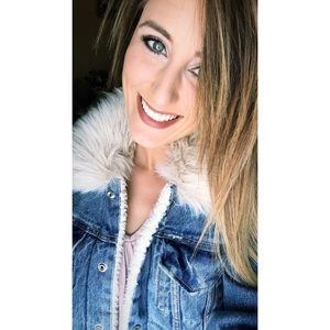 Meet your Posher, Alisha